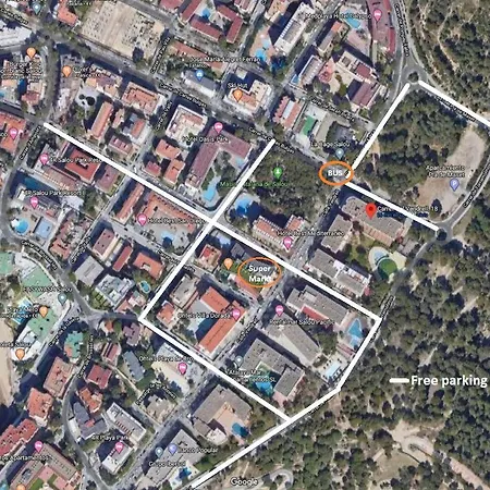 Con Piscina En Apartament